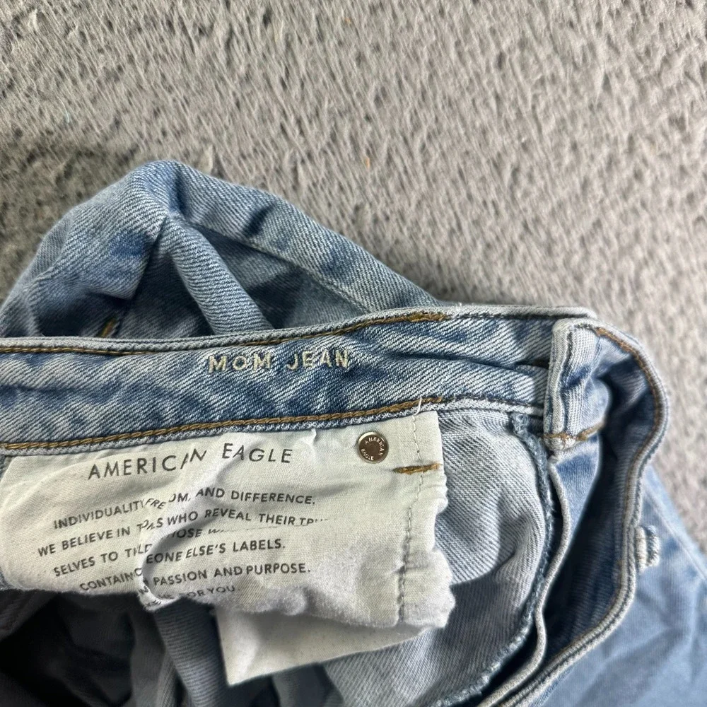 American Eagle Outfitters Jeans Womens 10 Blue Cotton Denim‎ Mom Stretch Faded